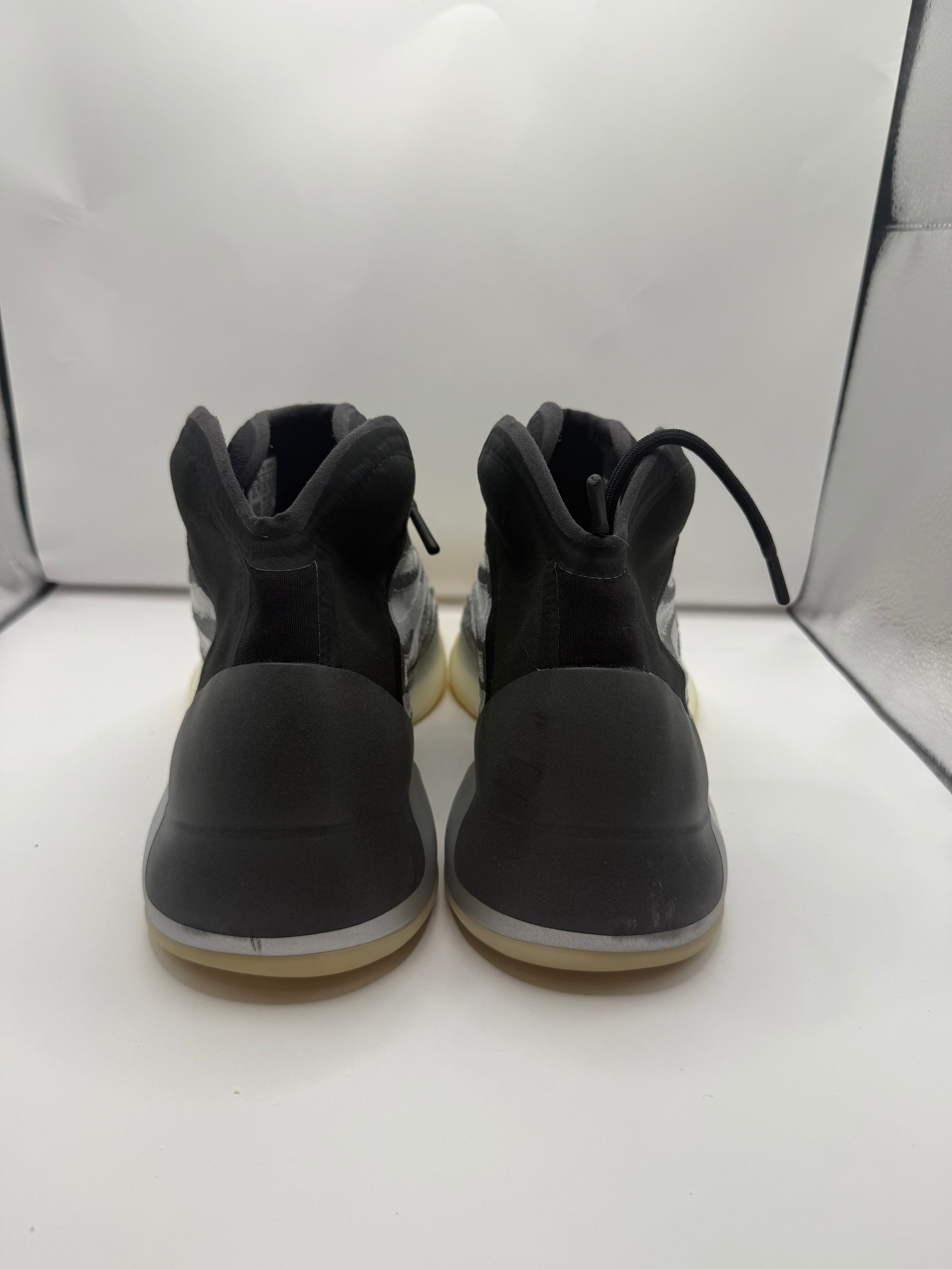 Adidas Yeezy QNTM Lifestyle Model (USED) - Size 11