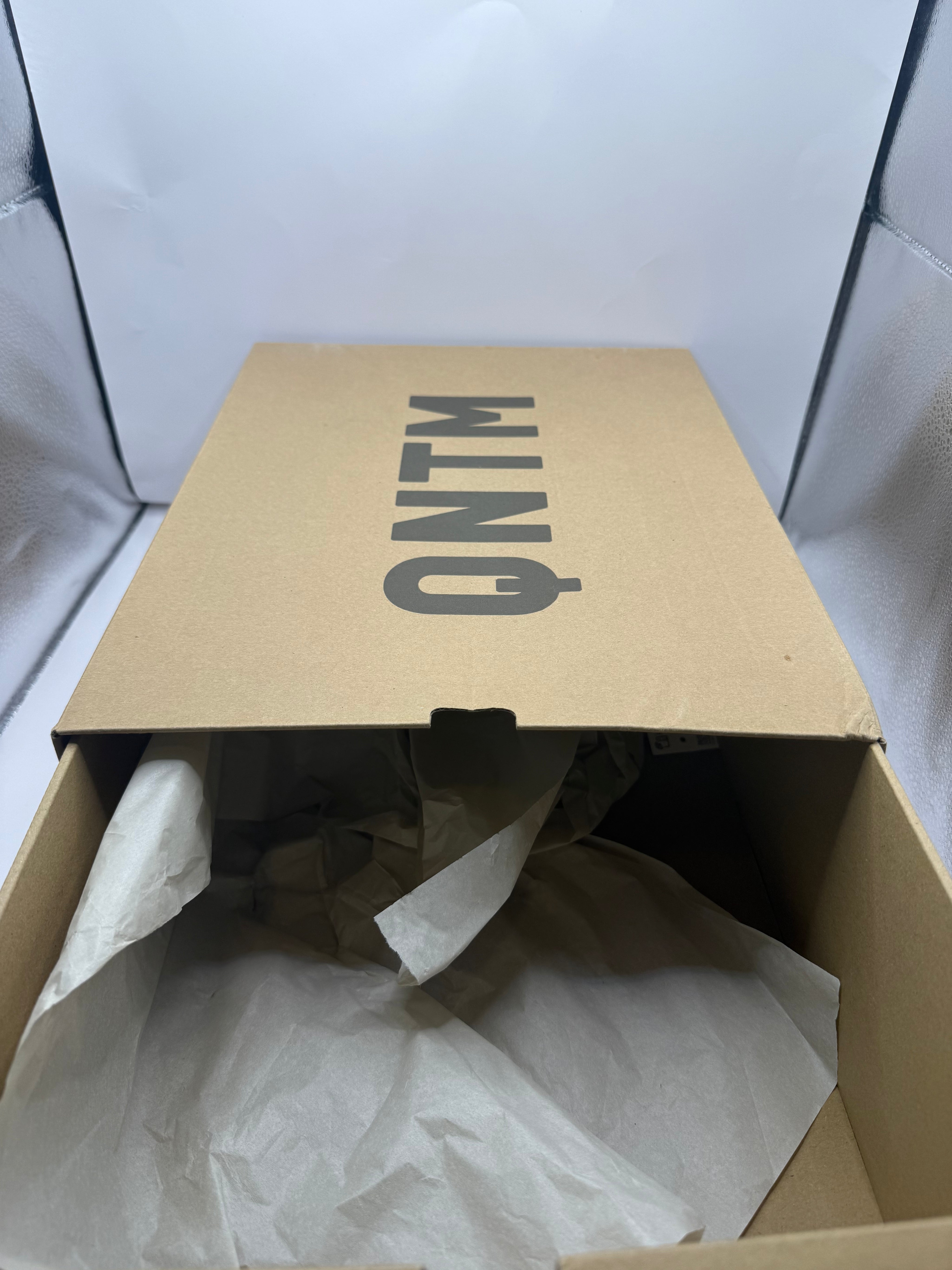 Adidas Yeezy QNTM Lifestyle Model (USED) - Size 11