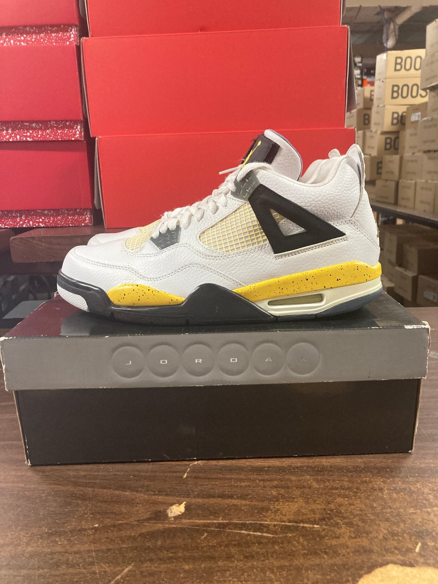 Air Jordan 4 Retro Tour Yellow / Rare Air - Supra Sneakers